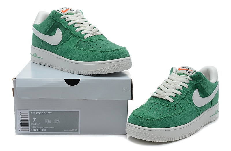 Nike Air Force 1 Low Super soft suede Blazer Green White Sneaker